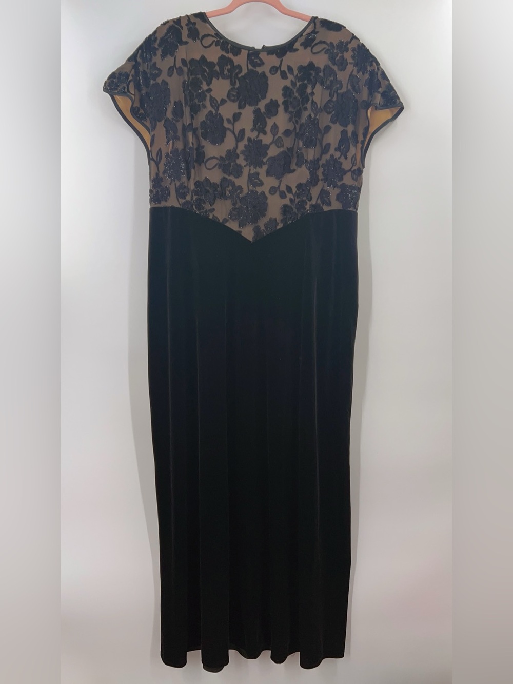 Vintage Jeffrey & Dara Velvet Gown Glittery Illusion Short Sleeves size 18 VTG